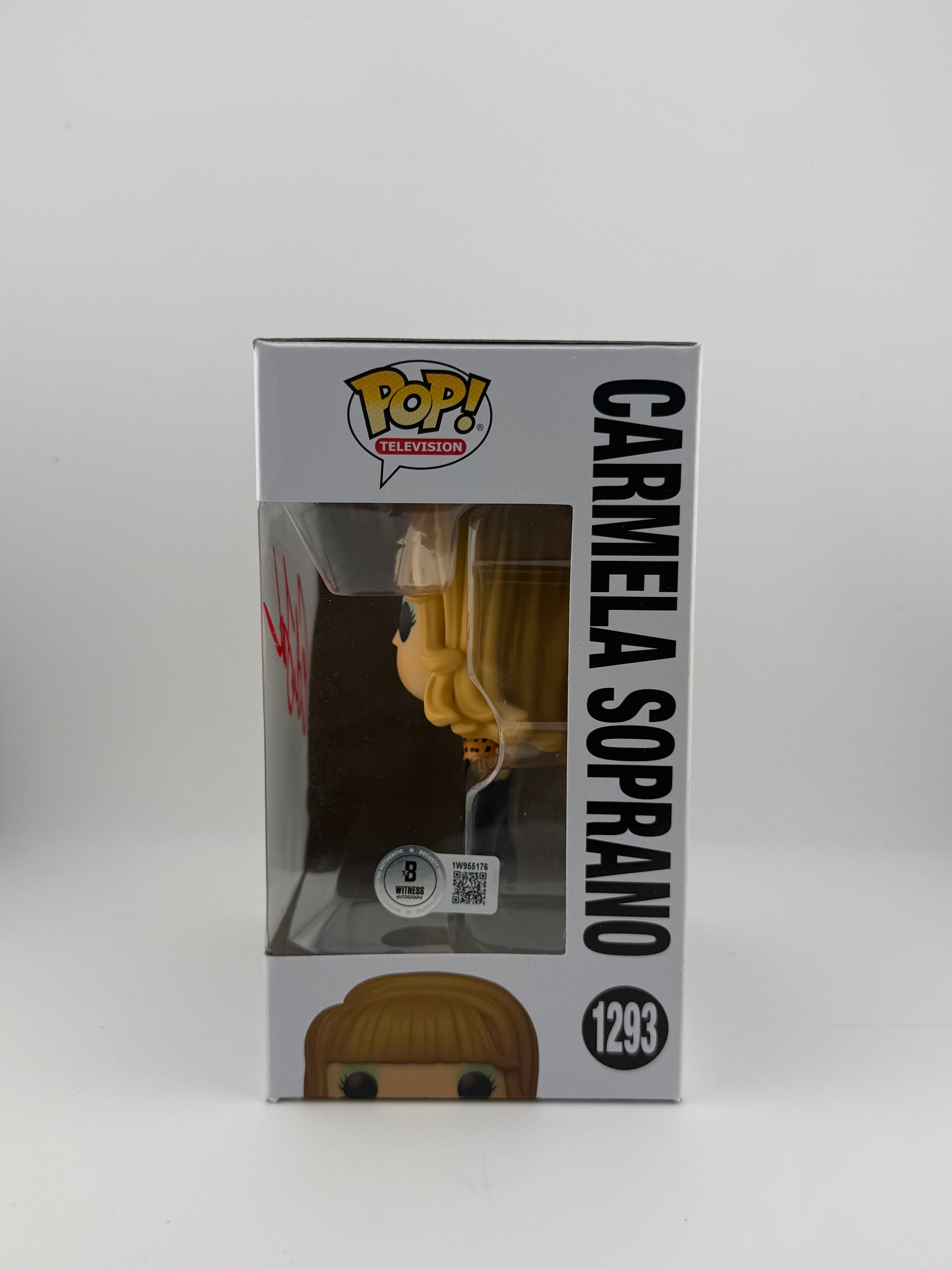 Funko POP! SIGNED CARMELA SOPRANO 1293
