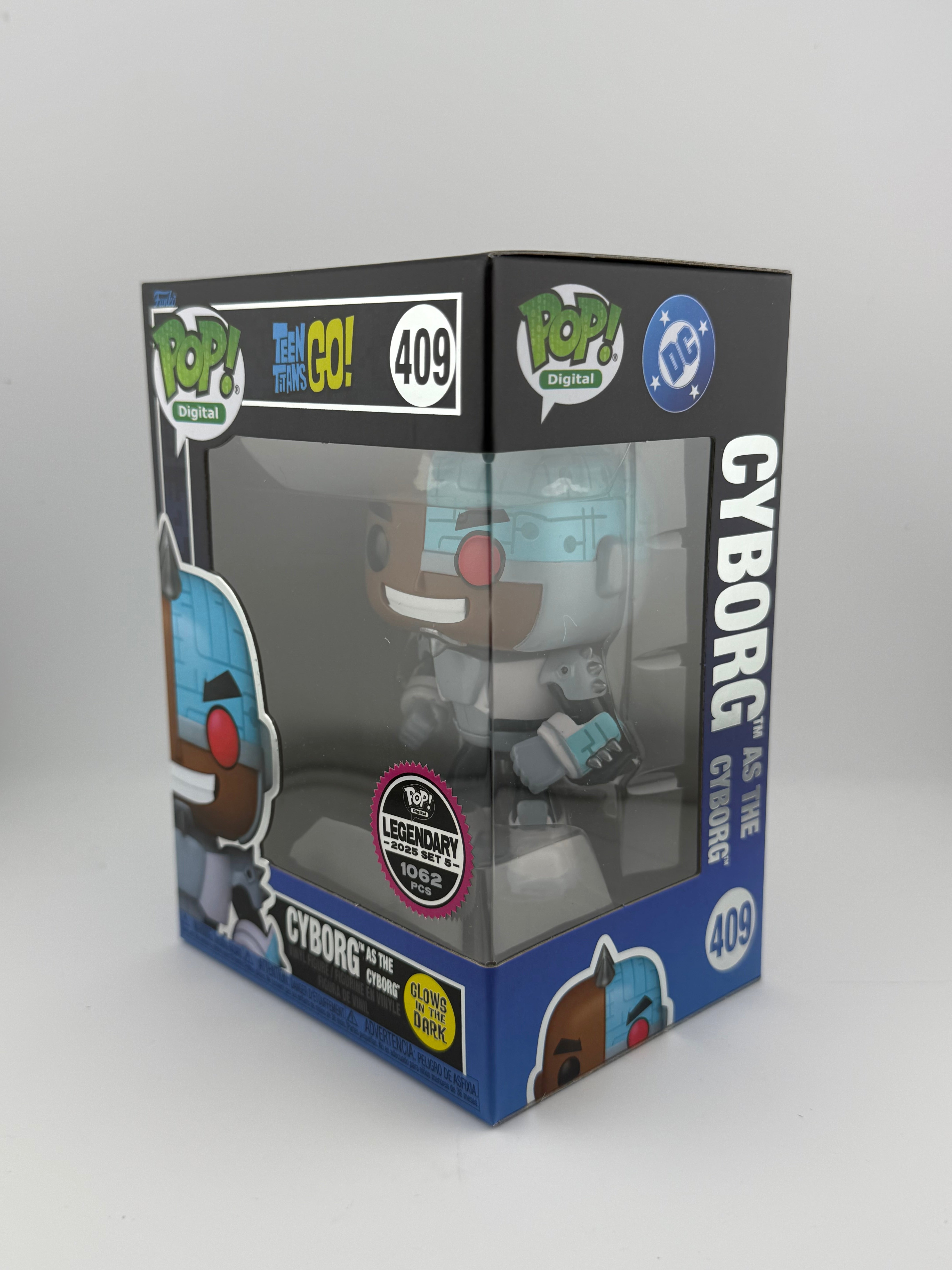 Funko POP! CYBORG AS THE CYBORG 409 GITD NFT EXCLUSIVE LE 1062