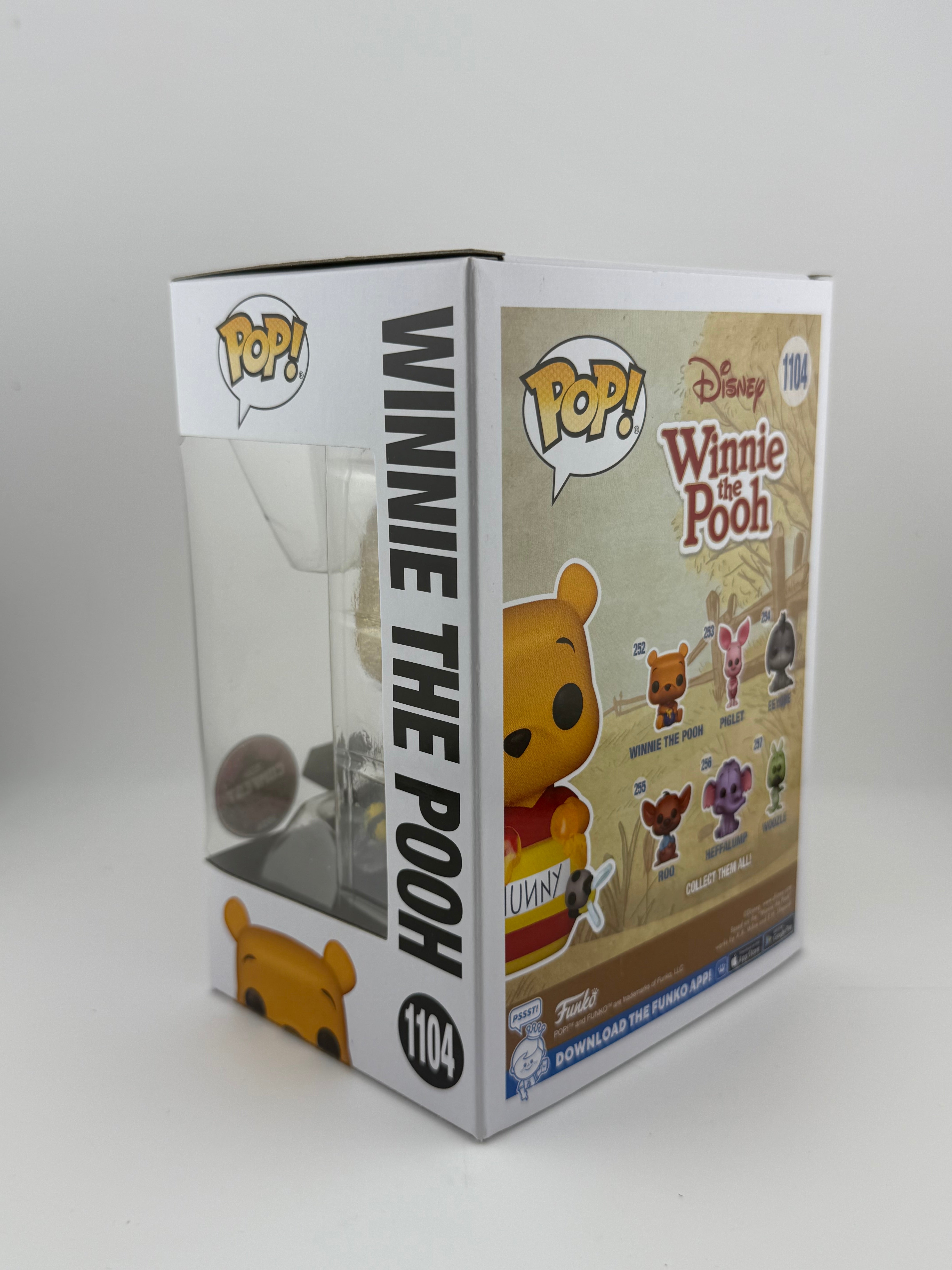 Funko POP! WINNIE THE POOH 1104 DIAMOND COMFEST 2024 EXCLUSIVE