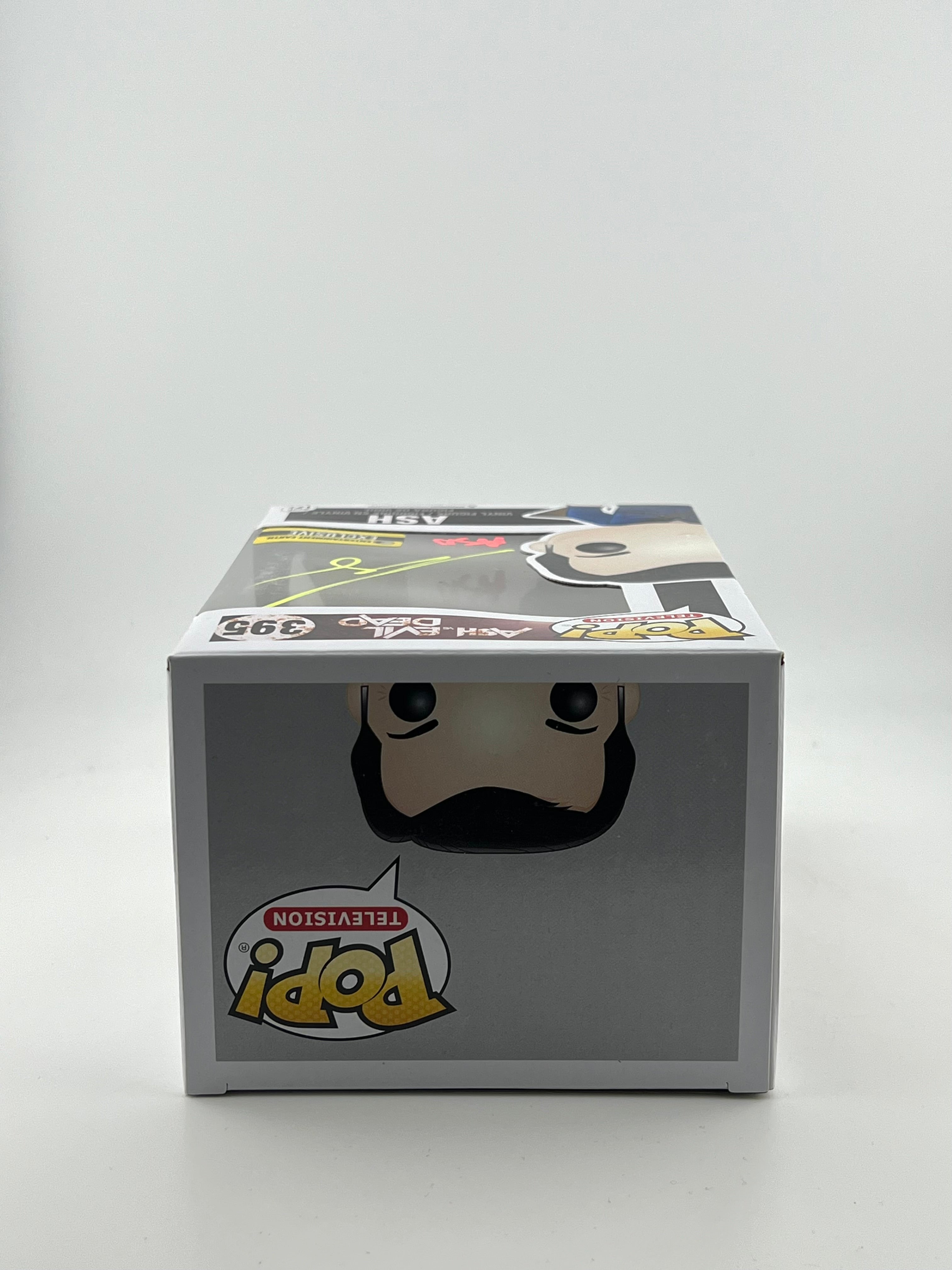 Signed Bruce Campbell -Ash 395 Funko Pop - Evil Dead + JSA Authentication