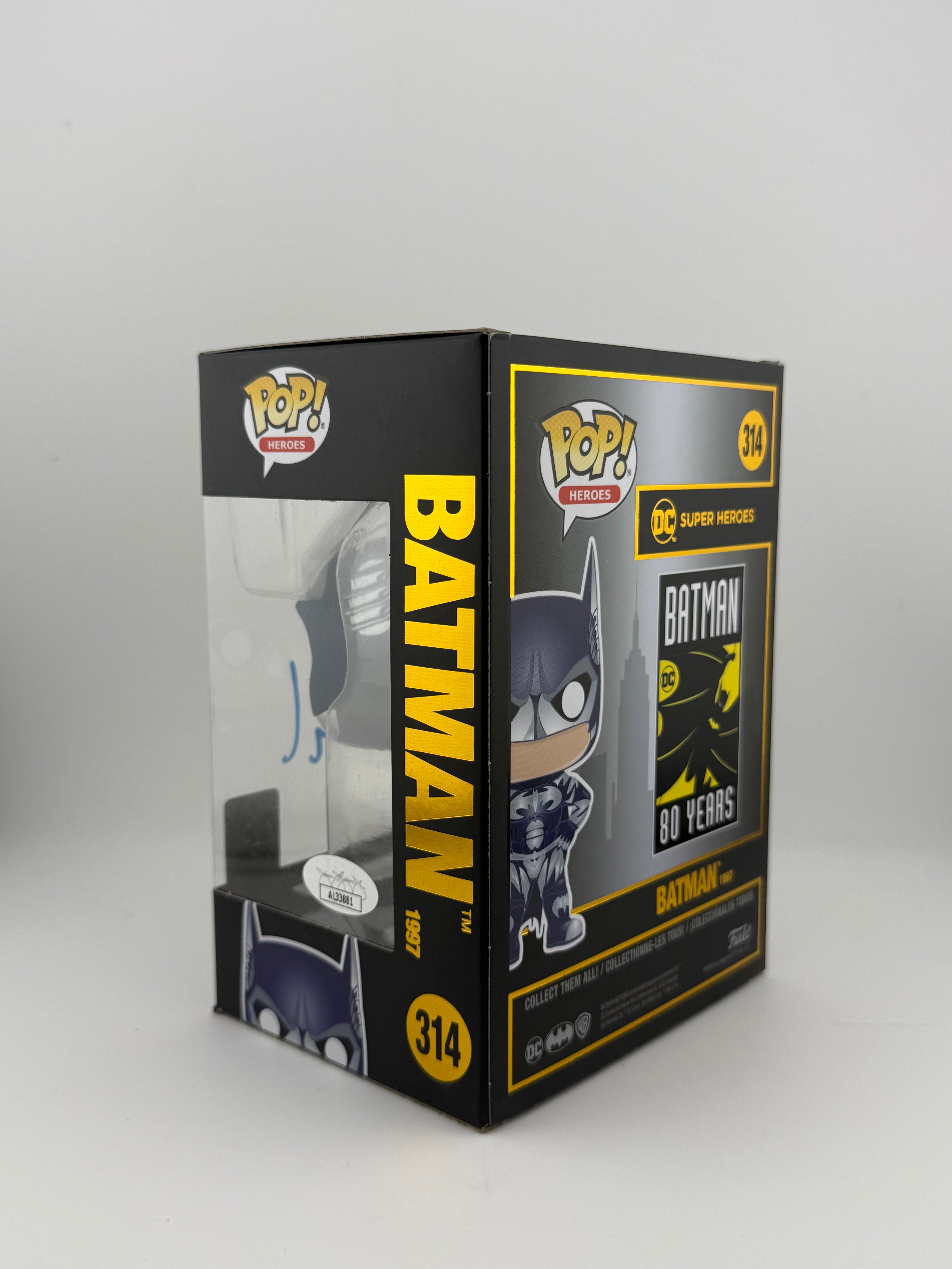 Funko POP! SIGNED BATMAN 314 80 YEARS EDITION (GEORGE CLOONEY) + JSA