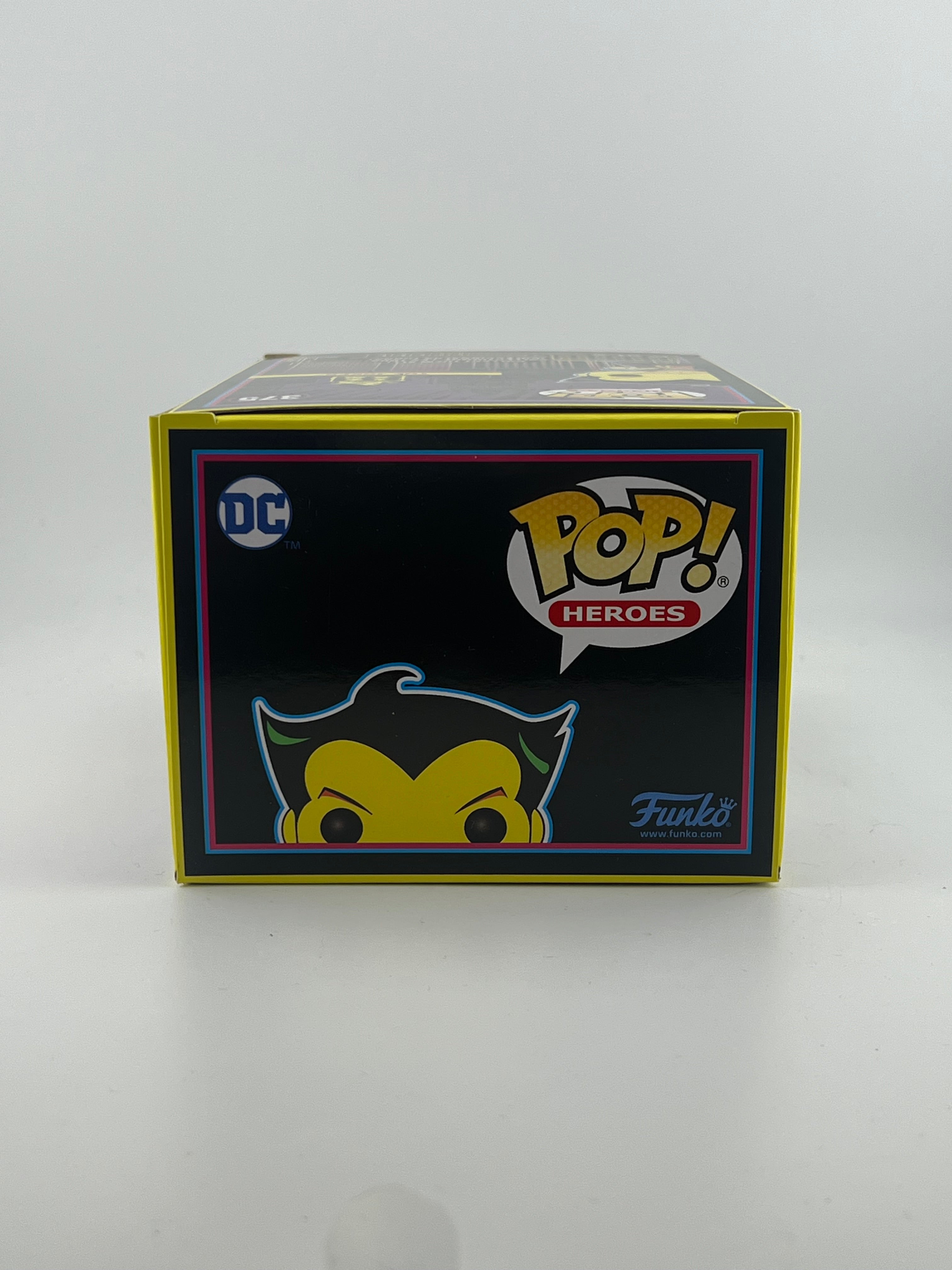 Funko Pop - THE JOKER BLACKLIGHT 375 2023 SDCC