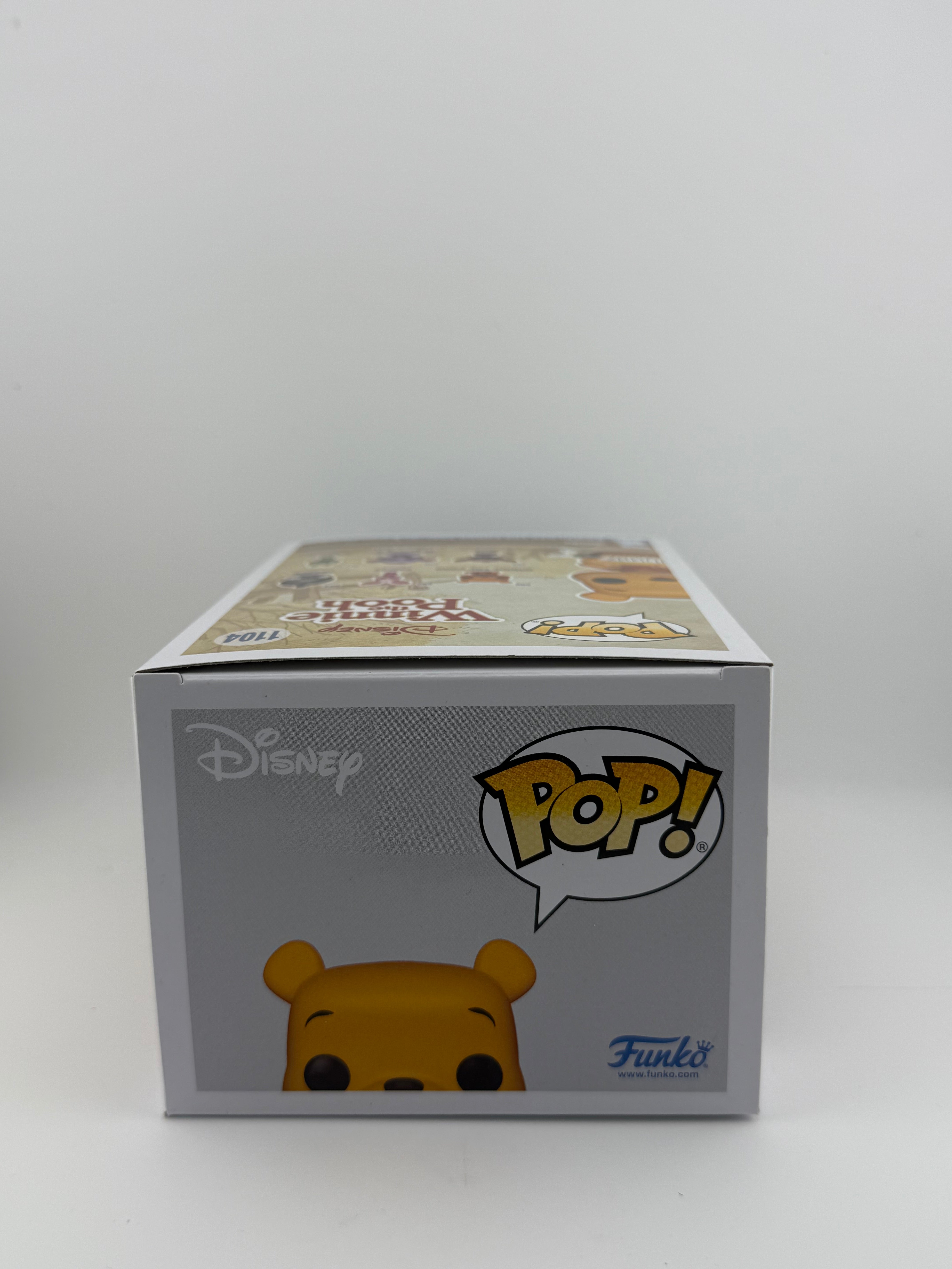 Funko POP! WINNIE THE POOH 1104 DIAMOND COMFEST 2024 EXCLUSIVE