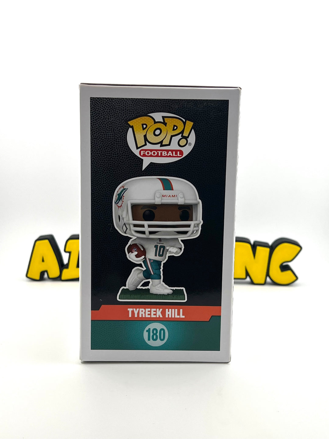 Tyreek Hill 180 Autographed + Beckett Certified - Funko Pop!