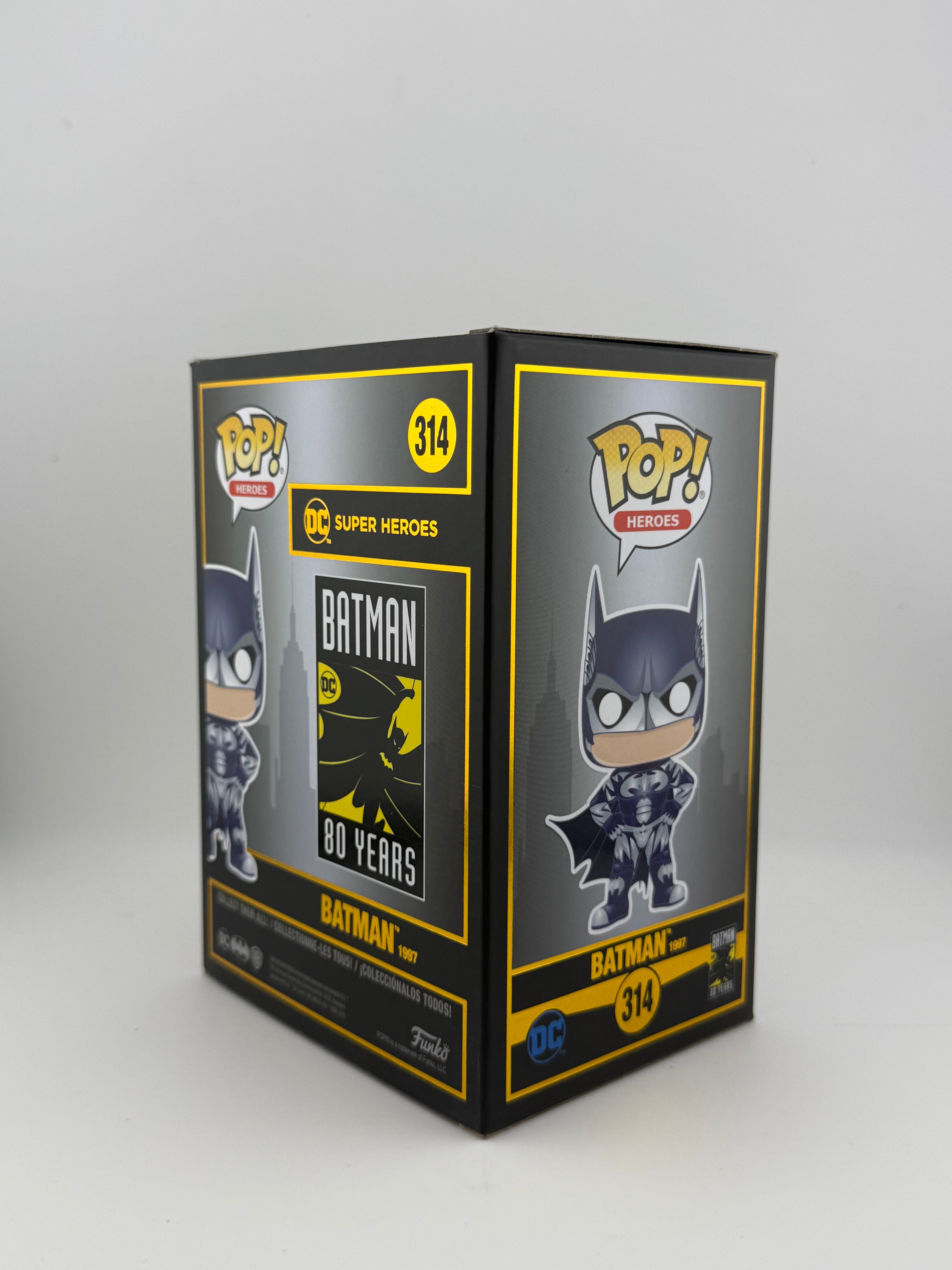 Funko POP! SIGNED BATMAN 314 80 YEARS EDITION (GEORGE CLOONEY) + JSA