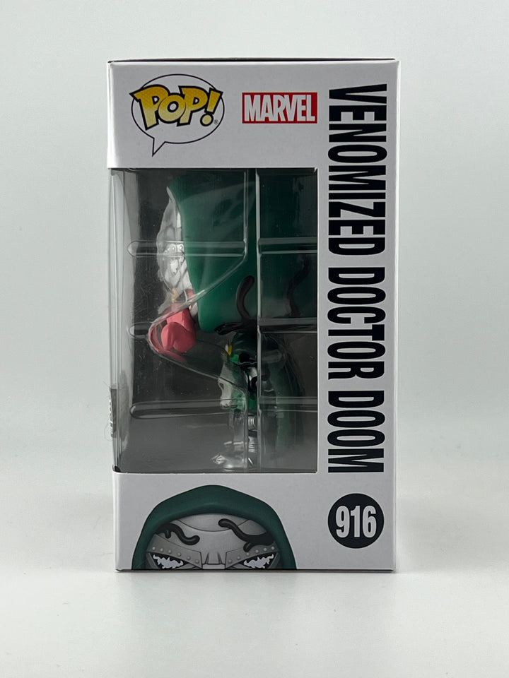 Funko Pop! Venomized Doctor Doom 916 GITD Chase FYE Exclusive