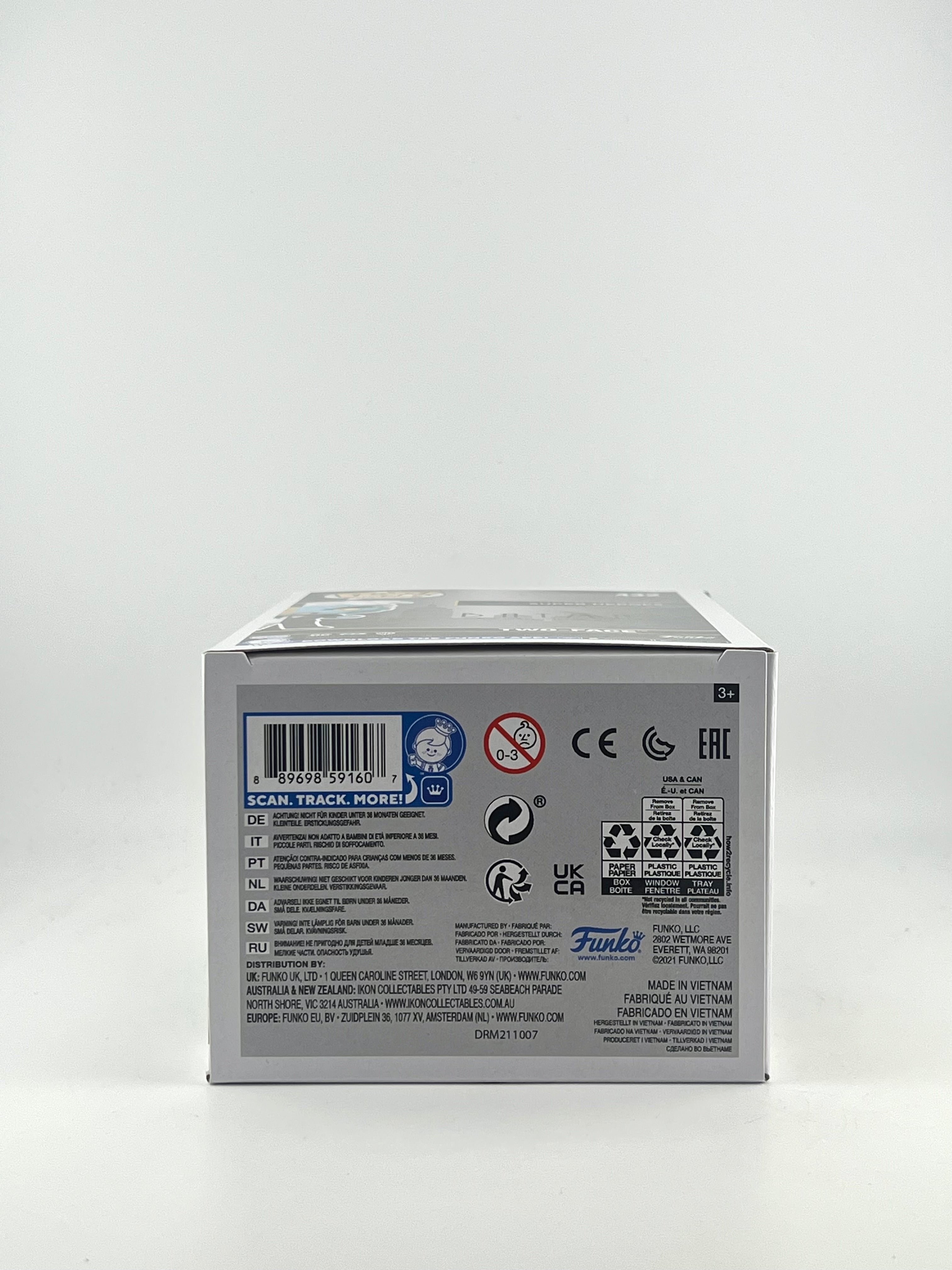 Funko Pop! TWO-FACE 432 2021 LACC AUTO